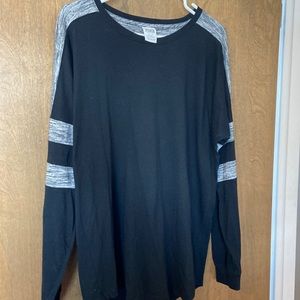 Women’s long sleeve tee
